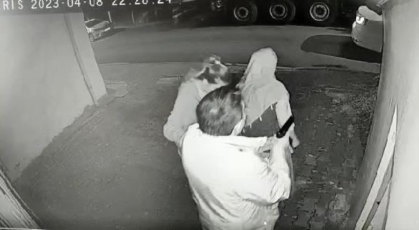 Arnavutköy'deki silahlı kavga kamerada  