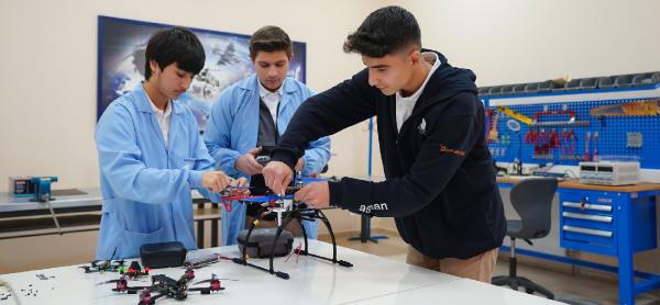 Bakan Özer: Meslek liselerinde patent başvuruları yüzde 8 bin arttı