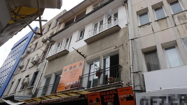 Boşanma aşamasındaki eşini öldürüp, eğlenmeye gitmiş