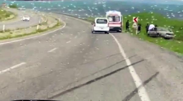 Diyarbakır'da otomobil yoldan çıktı: 6 yaralı