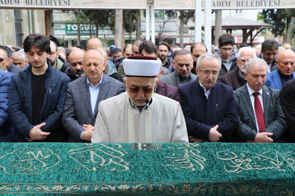 Gazeteci Şaban Arslan, son yolculuğuna uğurlandı