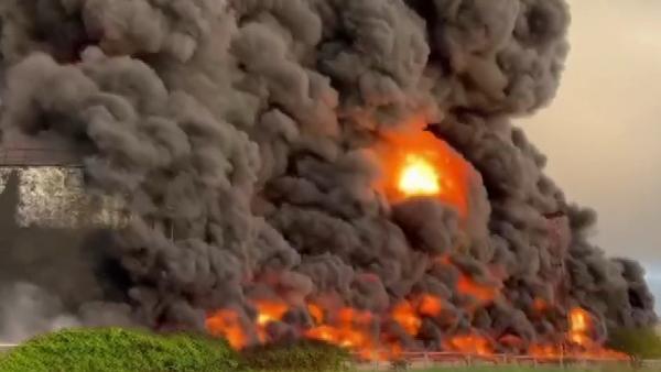 Kırım’da yakıt depoları İHA'larla vuruldu