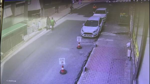 Küçükçekmece'de 'yasak aşk' cinayeti kamerada; Eğilince kurşunlardan kurtuldu