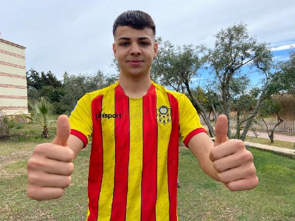 (ÖZEL) Malatyaspor'un 16 yaşındaki futbolcusu Mehmet Güneş'in sıra dışı hikayesi (YENİDEN)