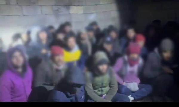 Van'da 33 kaçak göçmen yakalandı, 2 organizatör tutuklandı