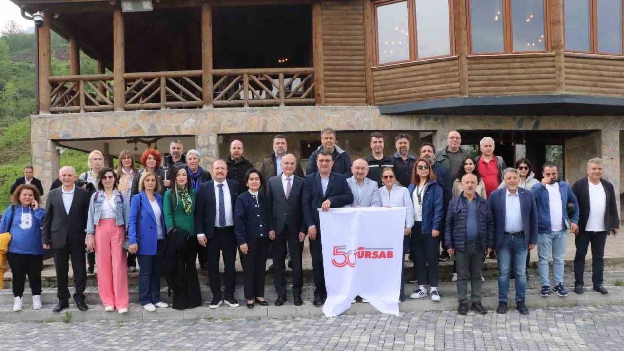 Başkan Özlü turizmcilerle bir araya geldi