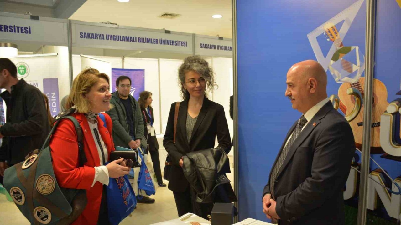 Düzce Üniversitesi İç Anadolu Kariyer fuarında