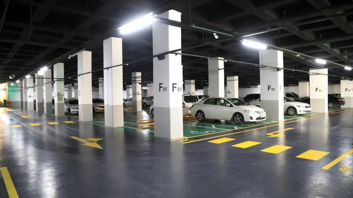 Elazığ’da 15 Temmuz Meydanı ve otoparkı hizmete açıldı