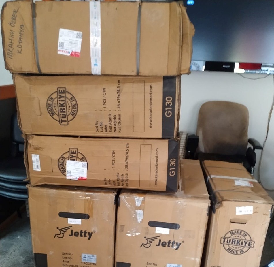 Emet Sakatlar Derneğine 6 adet tekerlekli sandalye bağışı