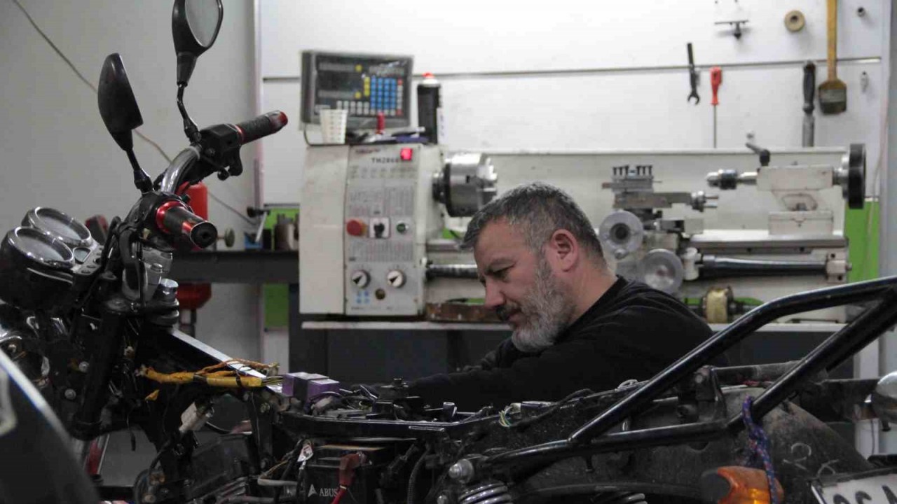 (ÖZEL) Sezon öncesi motosiklet bakımı sürücünün hem canını hem cebini koruyor