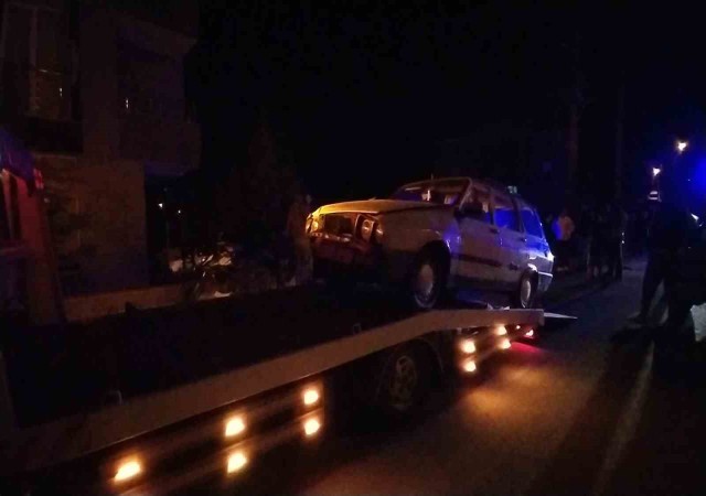 Çorumda iki otomobil çarpıştı: 1 yaralı