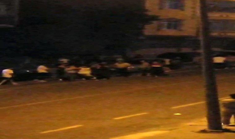 Arnavutköyde iki grup arasında tekme tokatlı kavga