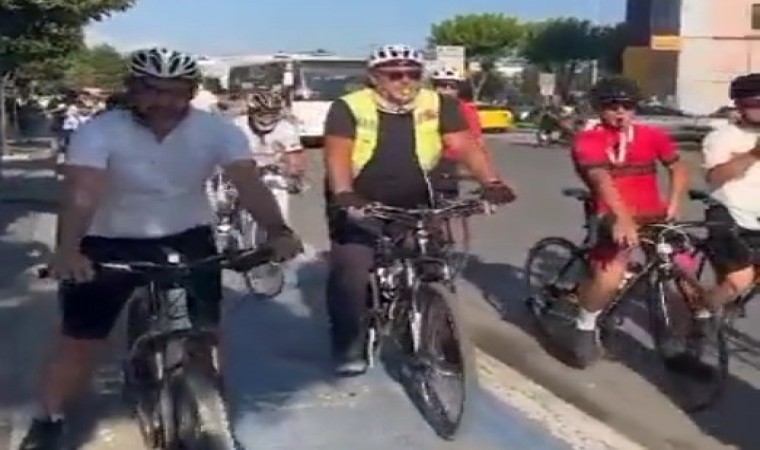 Bisikletliler tepkilerini böyle gösterdi