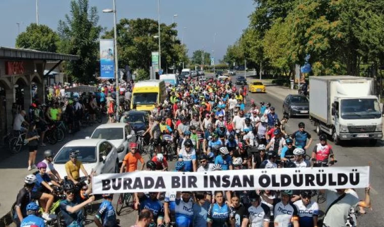 Havadan görüntülerle // Bostancı’da yüzlerce bisikletli ölen arkadaşları için pedal çevirdi