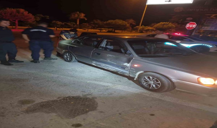 Otomobil ile motosiklet çarpıştı: 1 yaralı