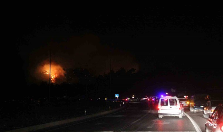 Vali Yazıcı: Yangın 3,5 kilometre yayıldı, müdahale devam ediyor