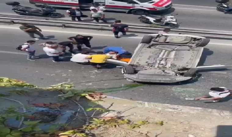 Zeytinburnu’nda üst yoldan D-100’e otomobil düştü - 1