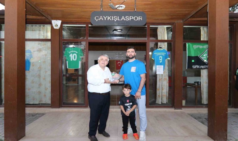 Başkan Şengülden Çaykışlaspora tebrik
