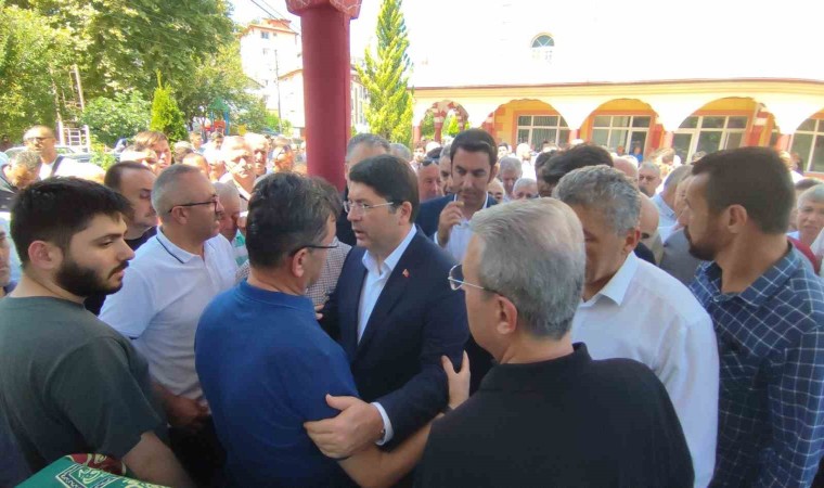 Feci kazada ölen Ak Parti İl Başkanının oğlu dualarla son yolculuğuna uğurlandı