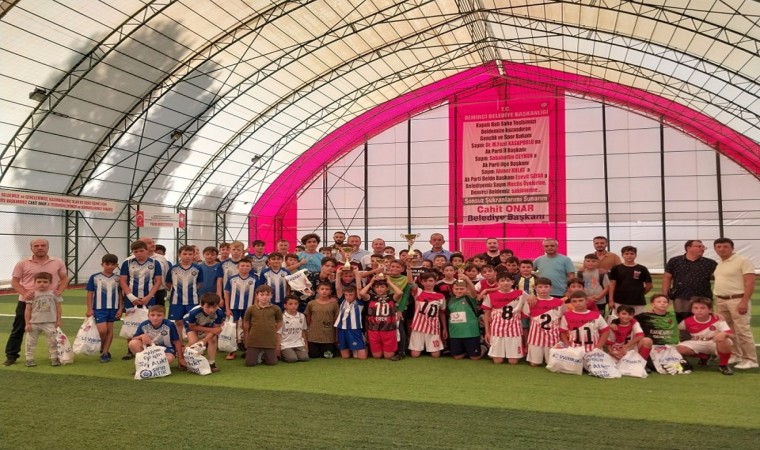 Simav Yaz Kuran Kursları futbol turnuvası sona erdi