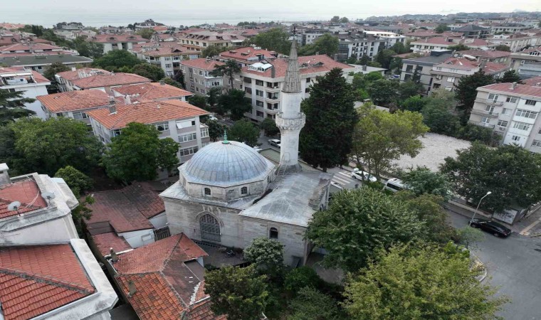 Sultan Abdülmecidin hatırasını yaşatmak için yapılan Yeşilköy Mecidiye Camii havadan görüntülendi