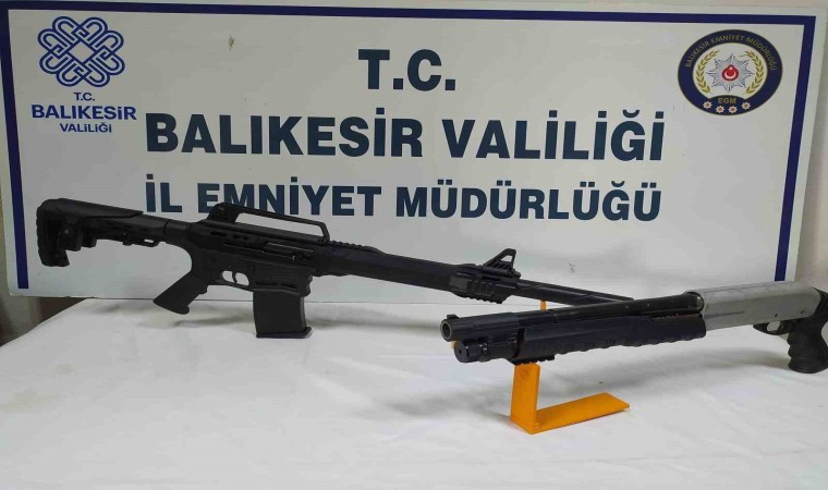 Balıkesirde polis 19 aranan şahsı yakaladı