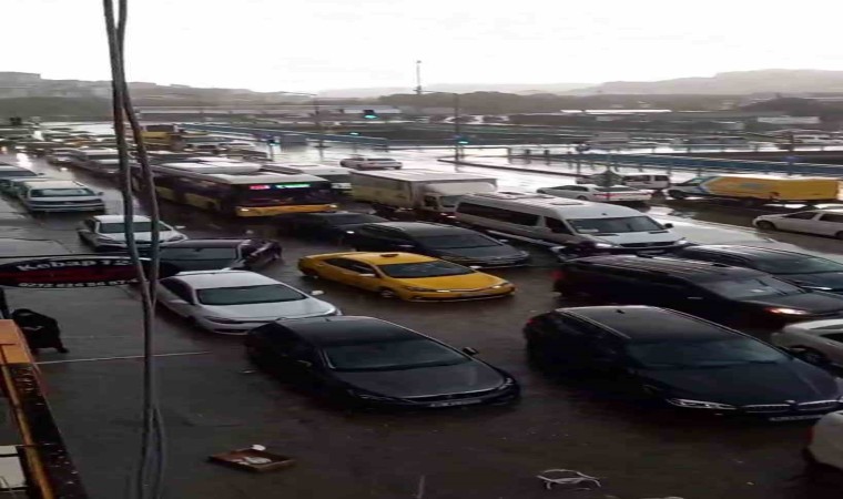 Eyüpsultan ve Sultangazide sağanak yağış etkili oldu