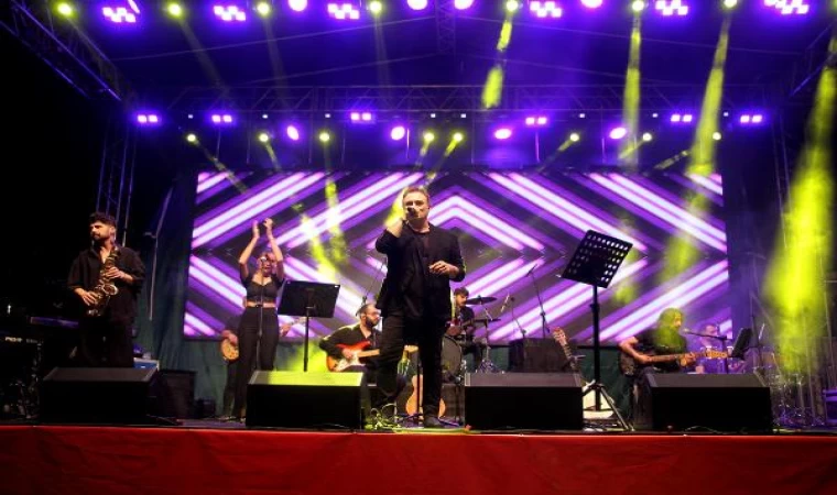 Kutsi, Kula’nın kurtuluşunun 101’inci yıl dönümünde sahne aldı