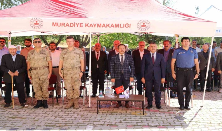 Muradiyede İlköğretim haftası tüm okullarda coşku ile kutlandı