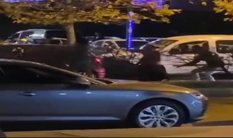 Beylikdüzü’nde aracıyla çarptı kavga çıkınca gasbedip kaçtı
