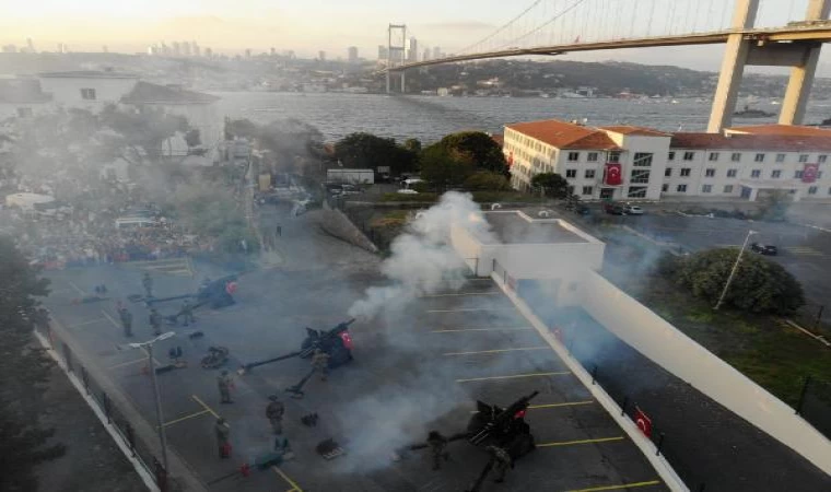 (Ek fotoğraflar) Cumhuriyetin 100. yılında 101 pare top atışı