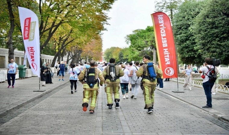 Fatihte Cumhuriyetin 100üncü yılına özel koşu yapıldı