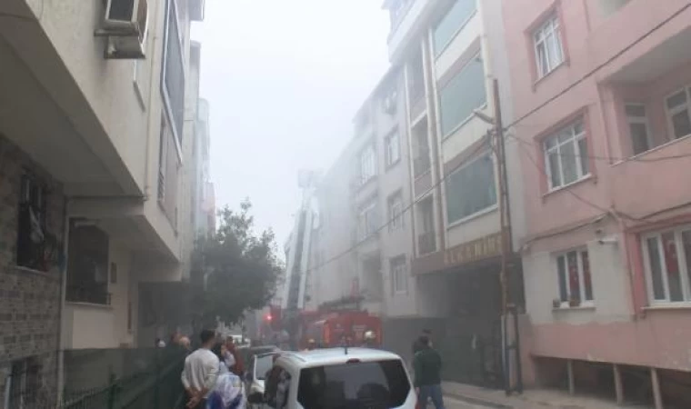 Küçükçekmece’de yangın paniği