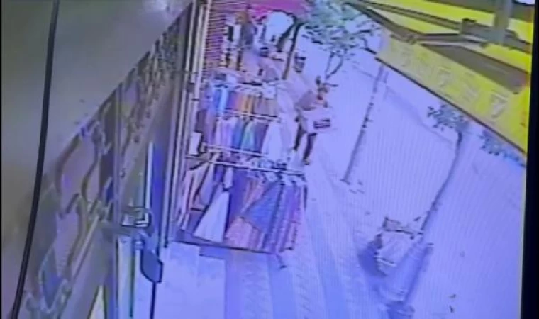 Sultangazi’de iş yerinden fırını çalan şüpheli kamerada