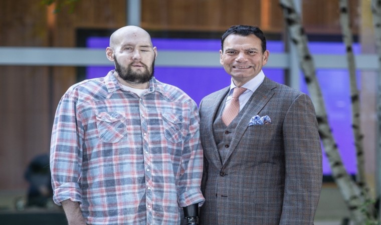 ABDde 21 saatlik ameliyatla ilk tam göz nakli