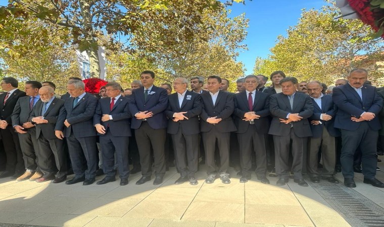 Ali Babacanın babası Hilmi Babacan toprağa verildi