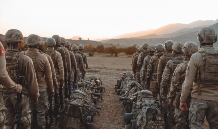 Erzincanda 1i yeşil, 1i gri kategoride 2 terörist etkisiz hale getirildi