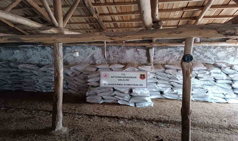 Jandarma sahte barkotlu 27 ton gübre ele geçirdi