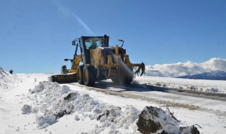 Muş’ta karla mücadele mesaisi başladı