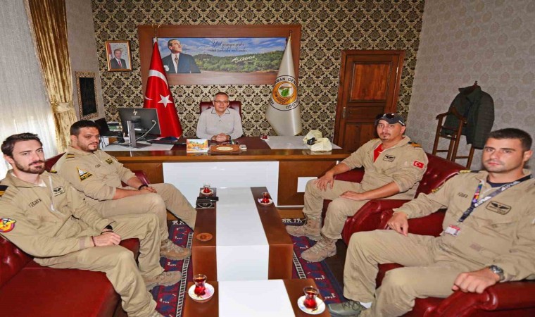 Sarı Kanat Ekibinden Müdür Kayırana veda ziyareti