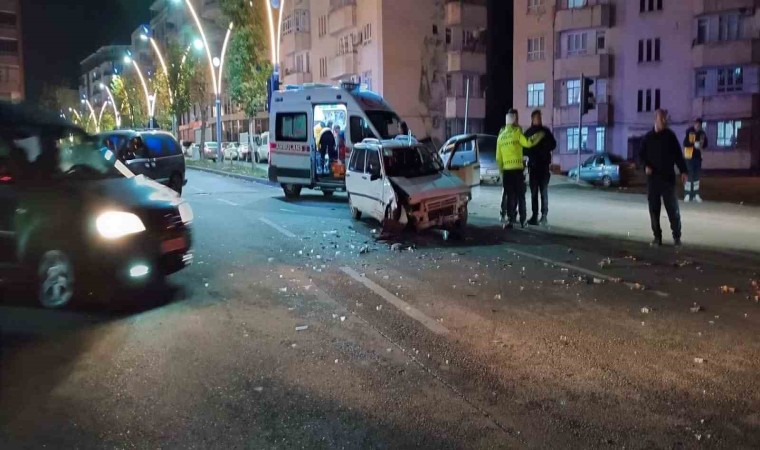 Batmanda trafik kazası: 2 yaralı