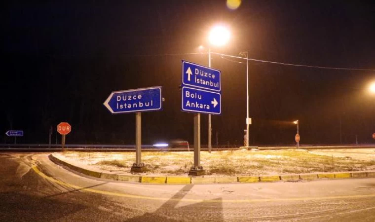 Bolu Dağı’nda kar başladı, Karayolları ekipleri çalışma başlattı