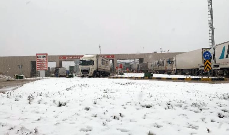 Edirne’nin yükseklerine kar yağdı