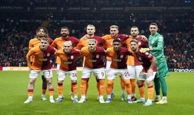 Galatasarayda hedef yeni yıla kupa ile girmek