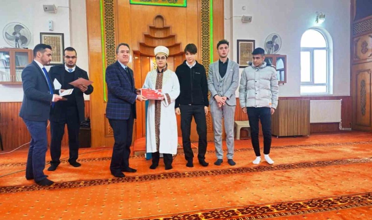 Genç Hatipler Hutbe Okuma Yarışması il finali Gedizde yapıldı