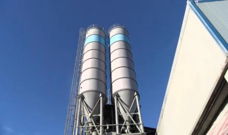 Hadımköy’de işçi beton mikserine düştü-1