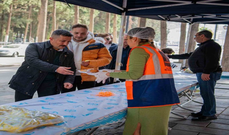 Kuşadası Belediyesinden şehitler için lokma hayrı