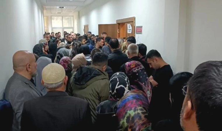 Oğlu ve gelininin de öldüğü yıkılan site davasında, sanık damadından şikayetçi olmayan babaya tepki