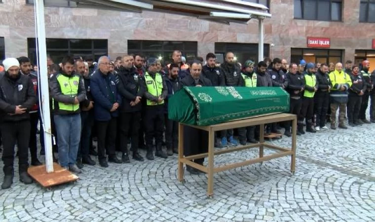 Somali Cumhurbaşkanı’nın oğlunun karıştığı kazada ölen kurye son yolculuğuna uğurlandı