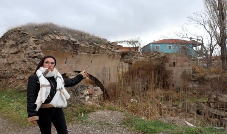 Tarihi Cırgalan Hanı, harabeye döndü